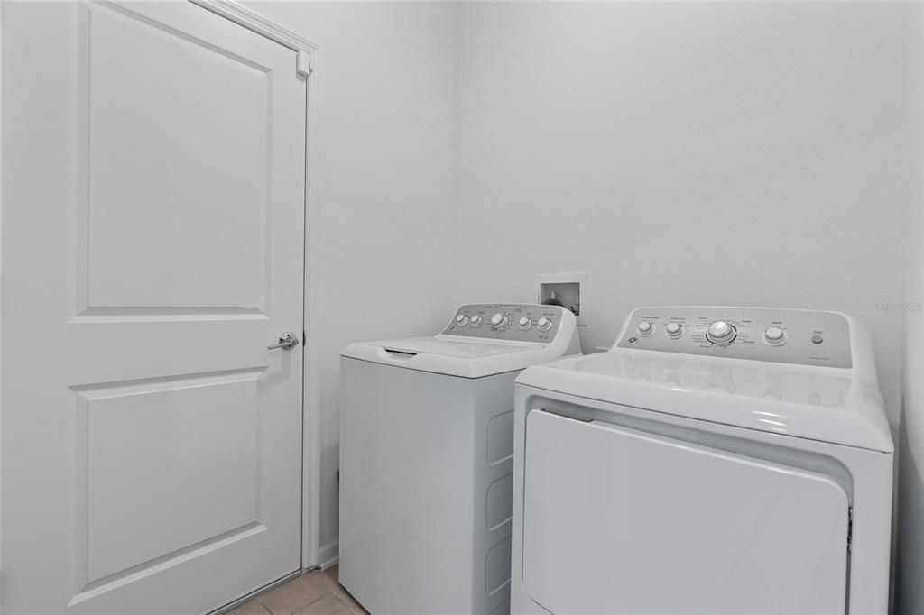 Interior, Washer
