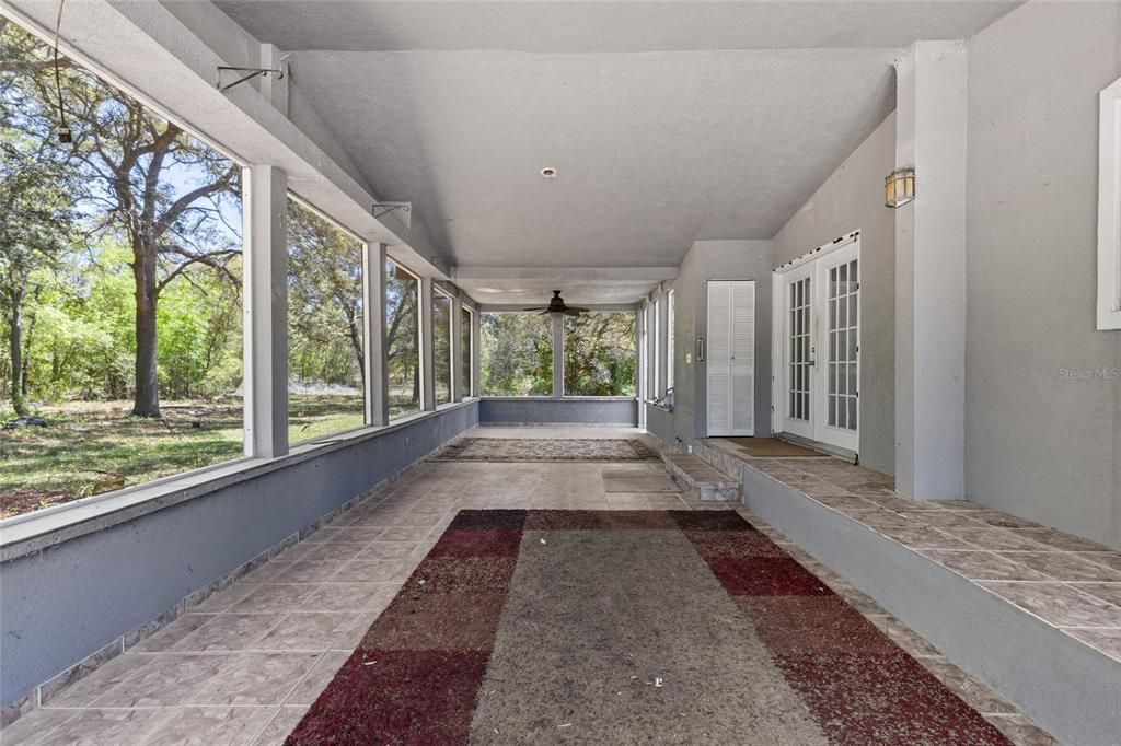 Empty room, Interior, Recessed Lighting, Sun Room