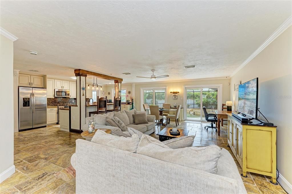 Dining room, Interior, Kitchen, Living room, Pendant Lights, Recessed Lighting, Stainless Steel Appliances