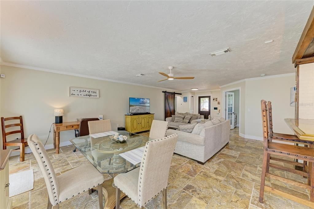 Dining room, Interior, Living room, Recessed Lighting