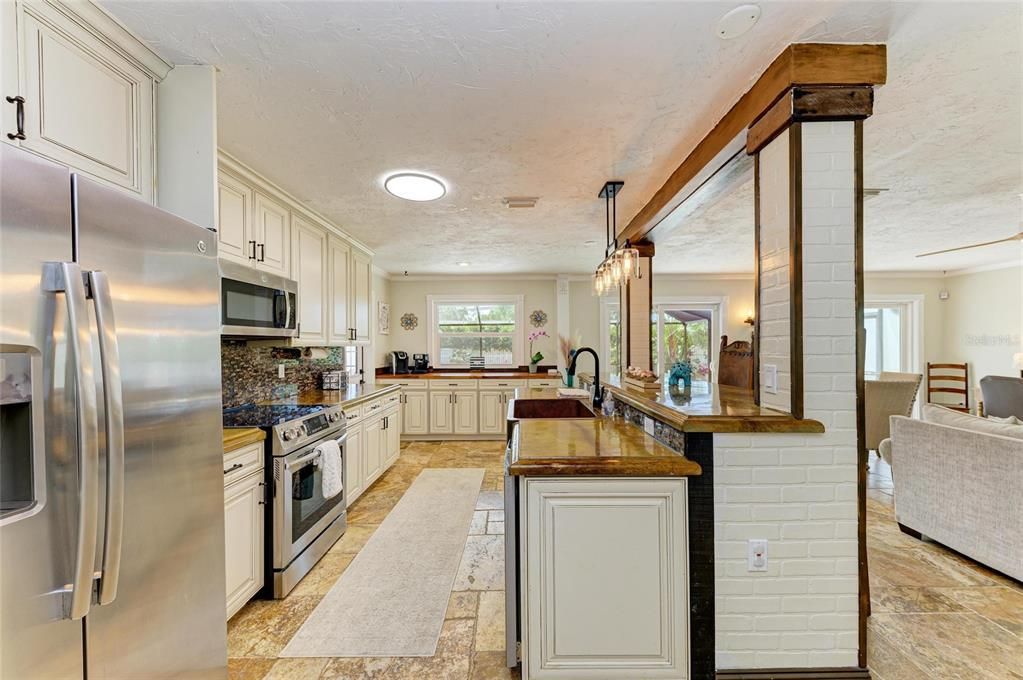 Interior, Kitchen, Pendant Lights, Recessed Lighting, Stainless Steel Appliances