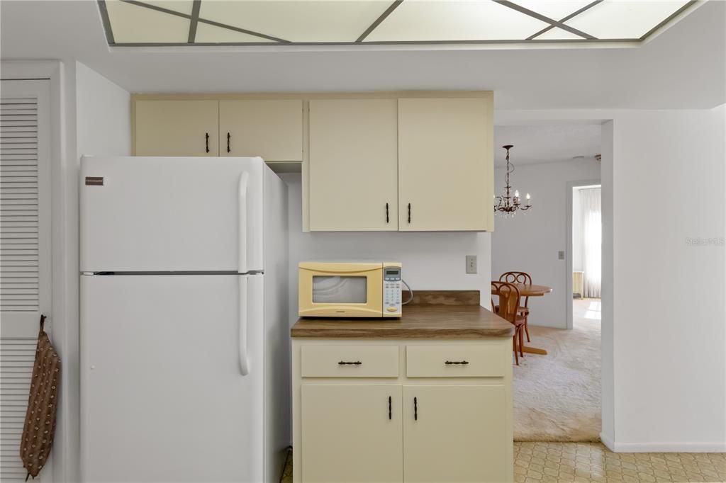 Chandelier, Interior, Kitchen