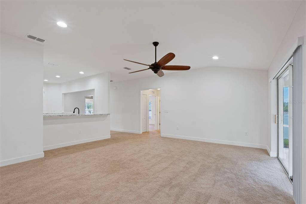 Empty room, Interior, Recessed Lighting