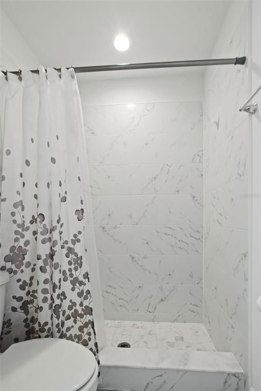 Bathroom, Interior, Marble Walls, Recessed Lighting