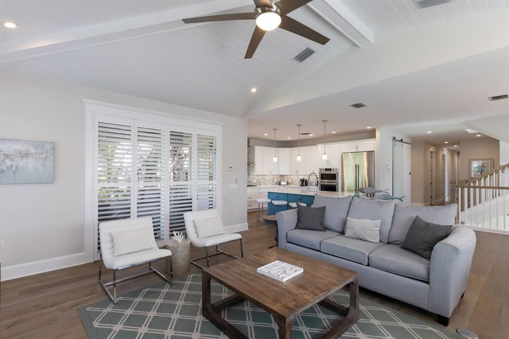 Interior, Kitchen, Living room, Pendant Lights, Recessed Lighting, Stainless Steel Appliances, Wood Texture Flooring