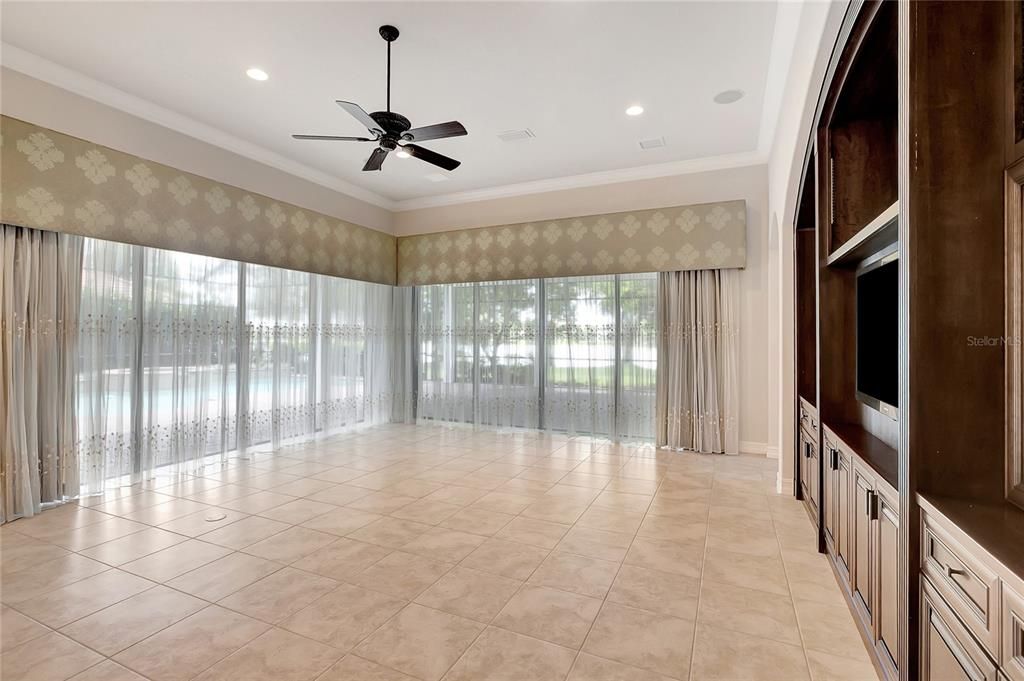 Empty room, Interior, Recessed Lighting