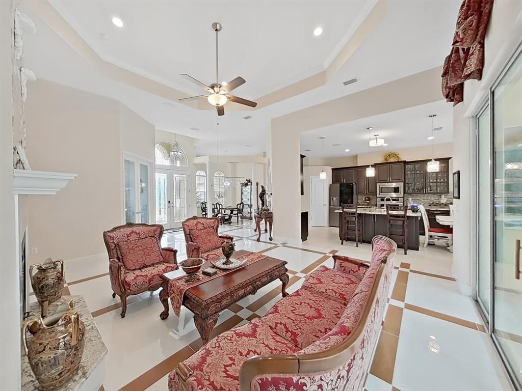 Dining room, Interior, Kitchen, Living room, Pendant Lights, Recessed Lighting, Stainless Steel Appliances