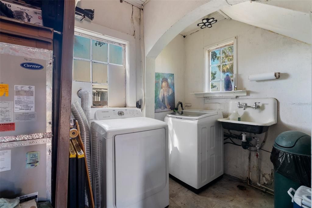 Interior, Washer