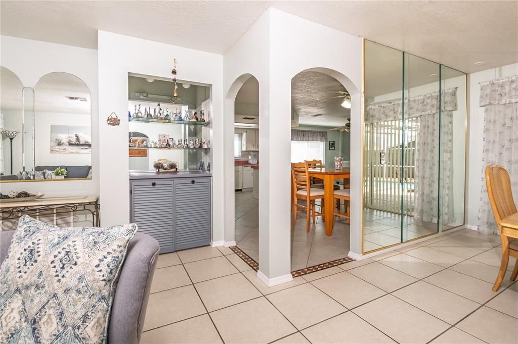 Dining room, Interior
