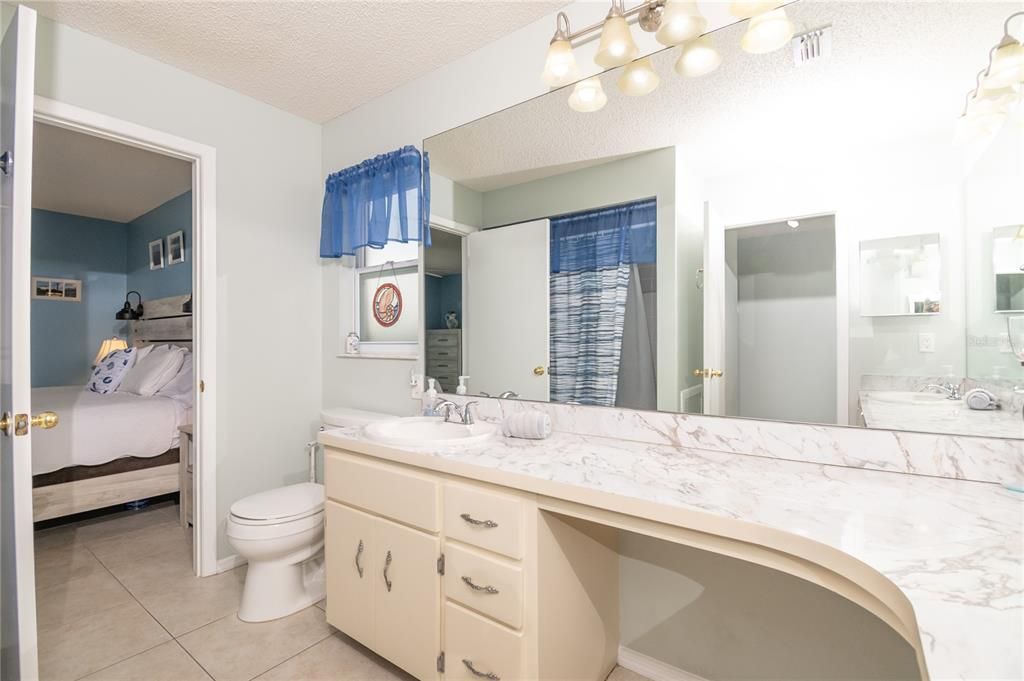 Bathroom, Bedroom, Dual Sink Vanities, Interior