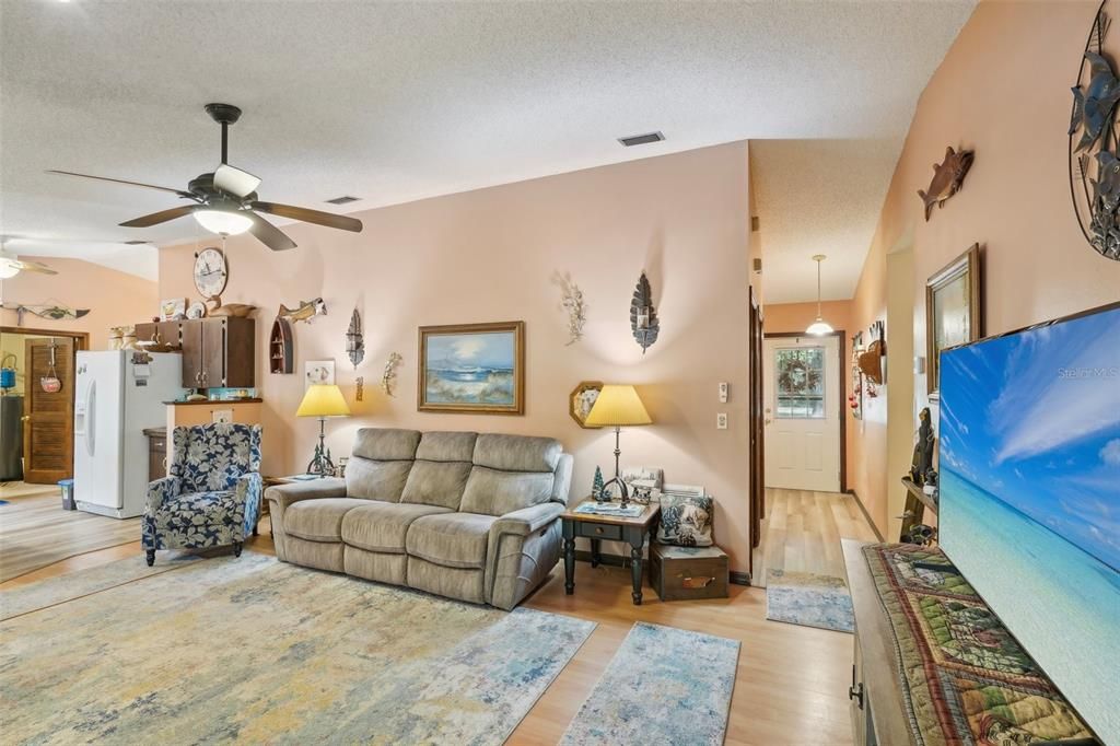 Interior, Living room, Pendant Lights, Wood Texture Flooring