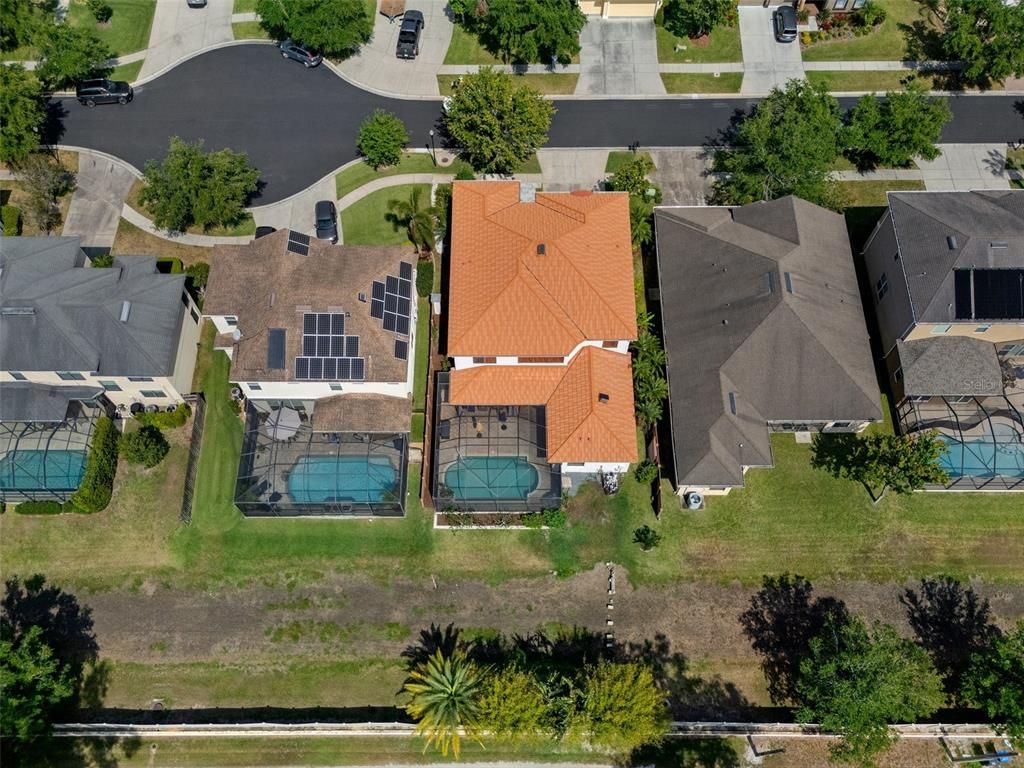Exterior, Drone