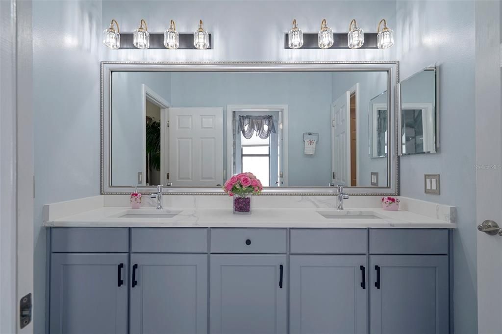 Bathroom, Dual Sink Vanities, Interior