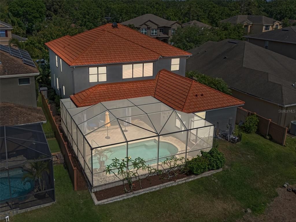 Exterior, Drone