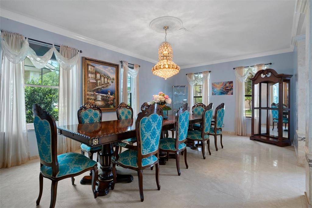 Chandelier, Dining room, Interior