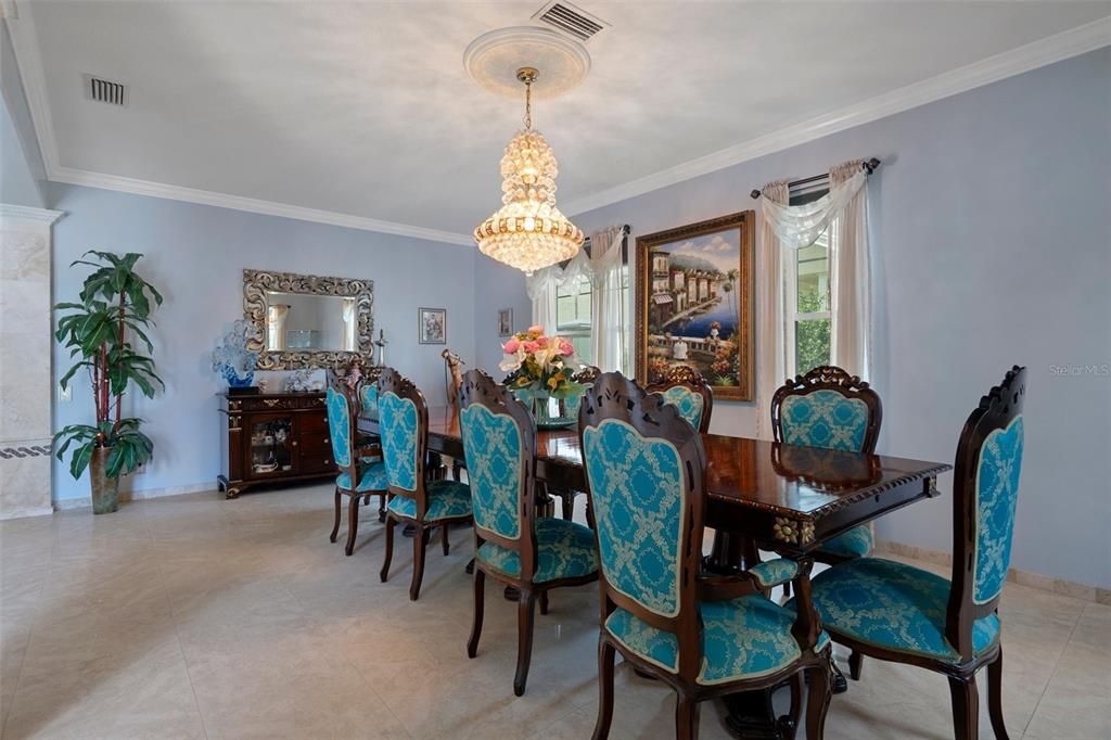 Chandelier, Dining room, Interior