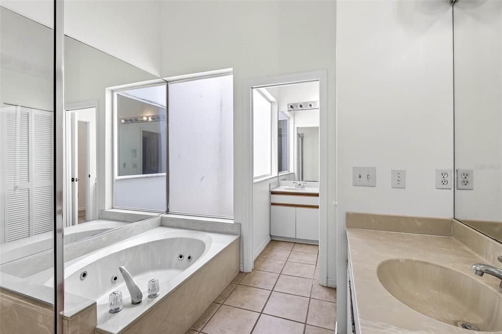 Bathroom, Dual Sink Vanities, Interior