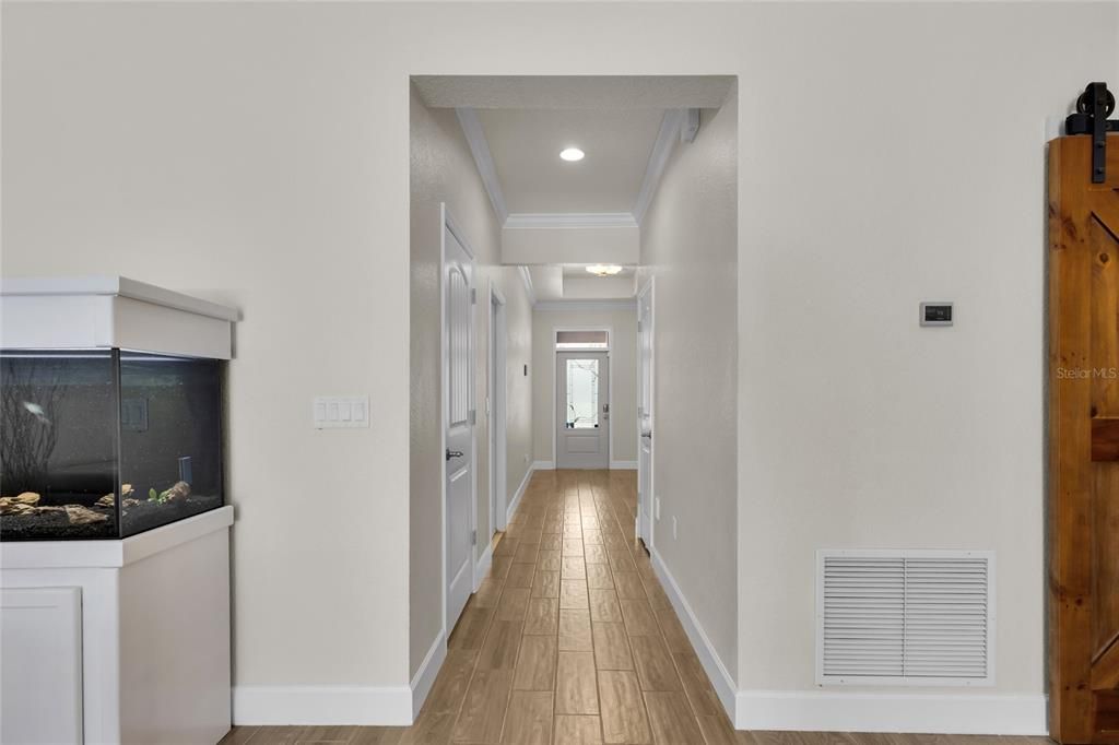 Interior, Recessed Lighting, Wood Texture Flooring