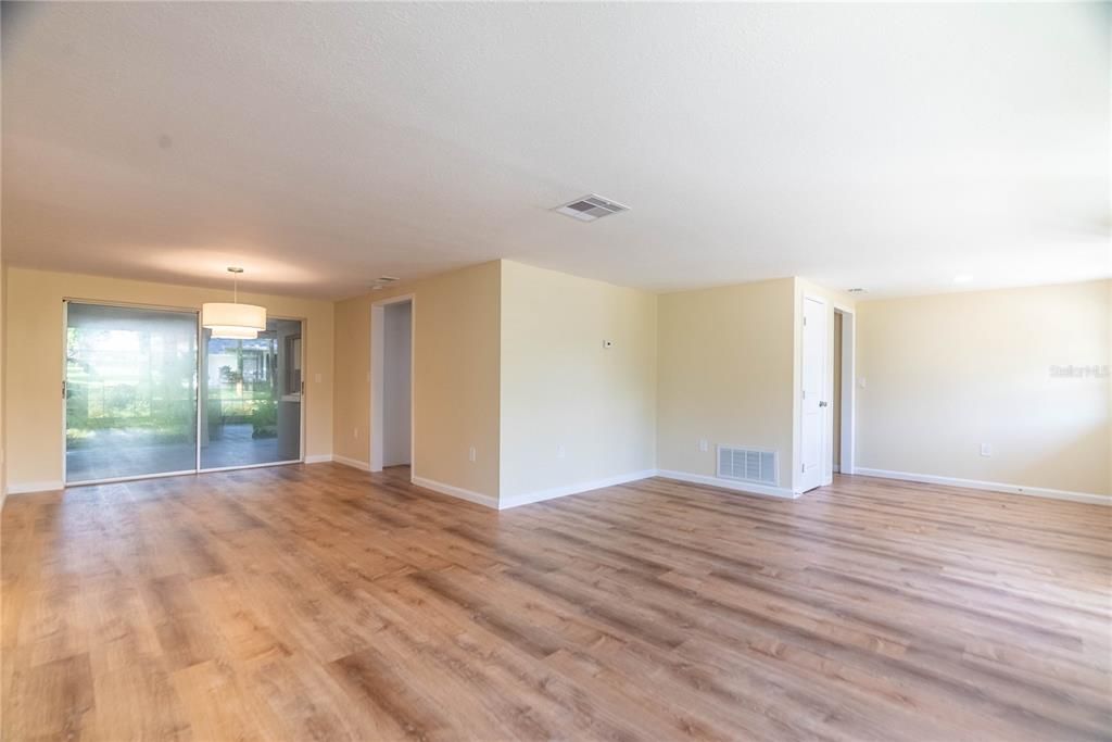 Empty room, Interior, Pendant Lights, Wood Texture Flooring
