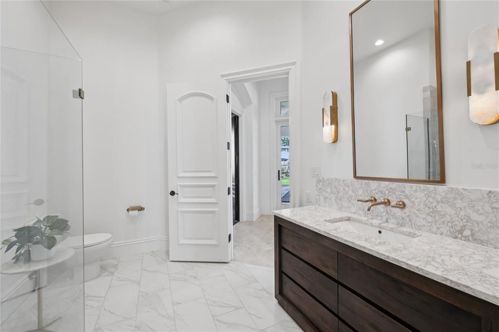 Bathroom, Interior, Marble, Recessed Lighting