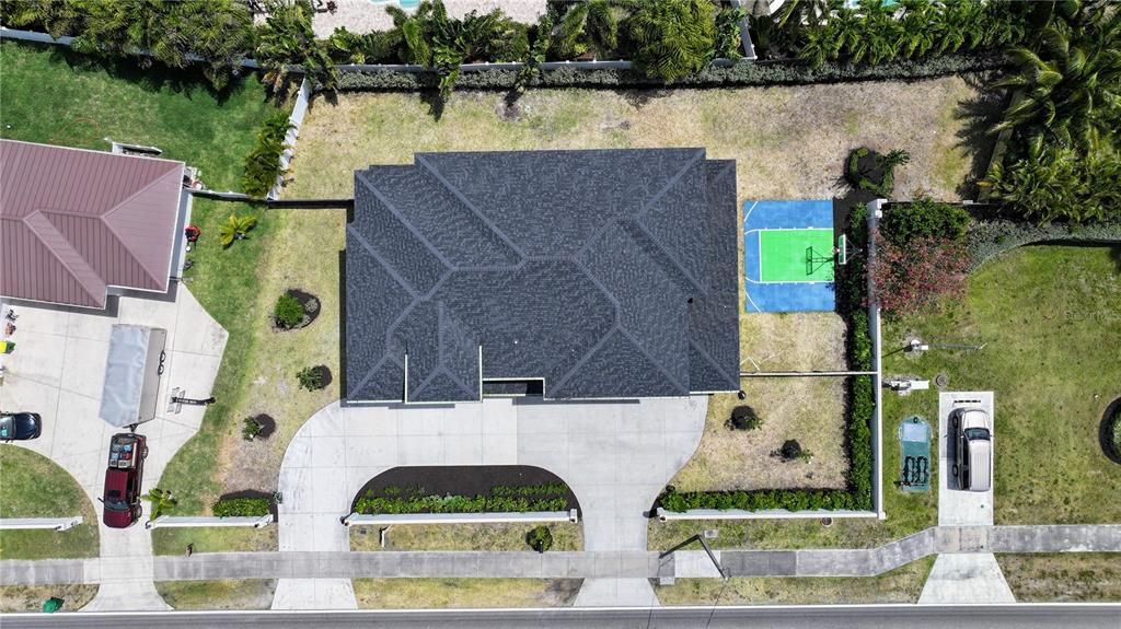 Exterior, Drone