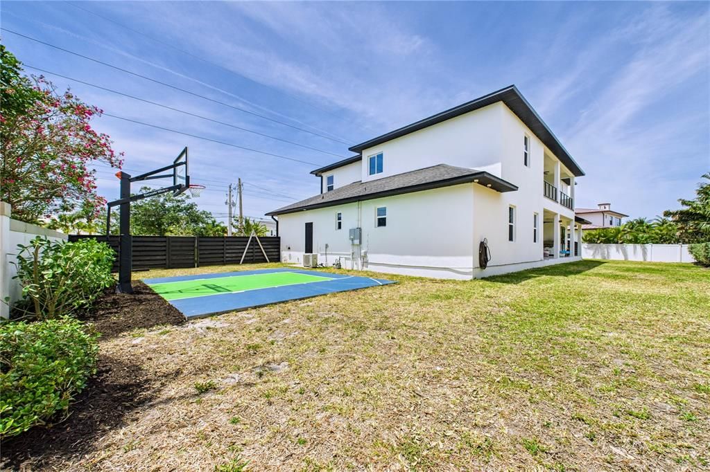 Backyard, Exterior