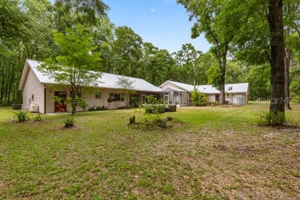 Backyard, Exterior