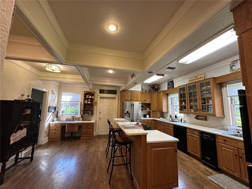 Interior, Kitchen, Recessed Lighting, Wood Texture Flooring