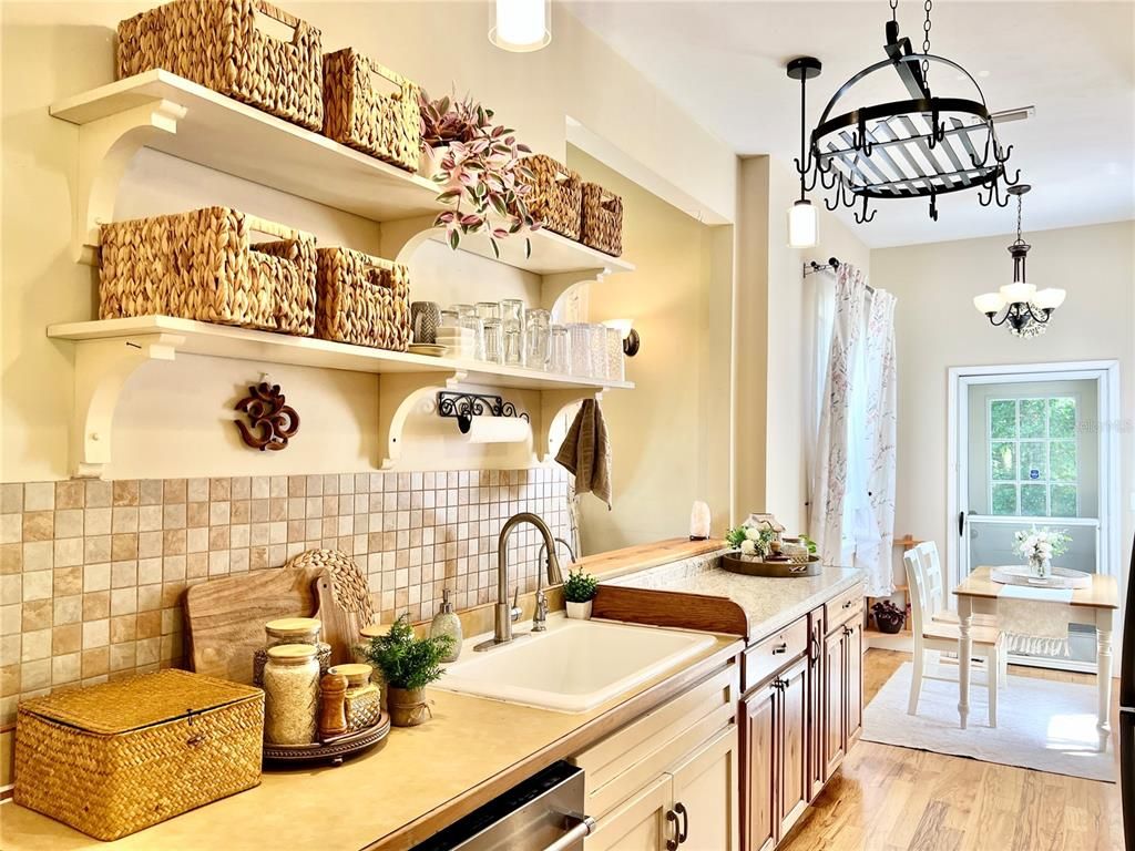 Dining room, Interior, Kitchen, Pendant Lights, Wood Texture Flooring