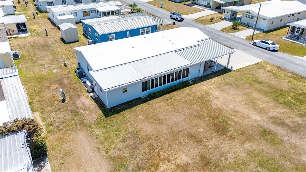 Exterior, Drone