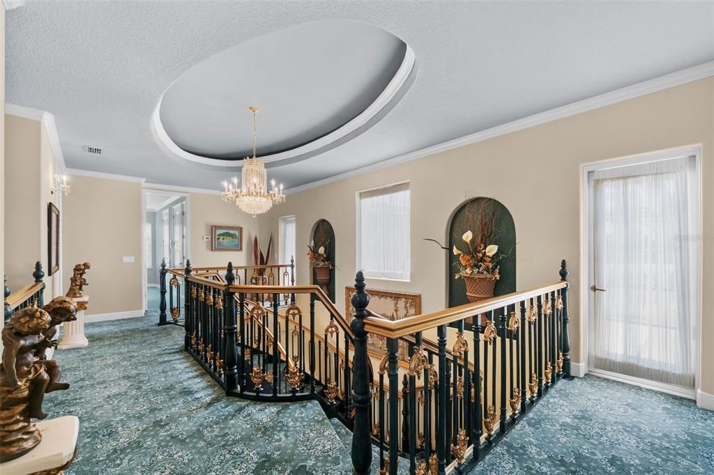 Chandelier, Interior