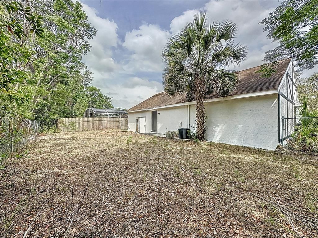 Backyard, Exterior
