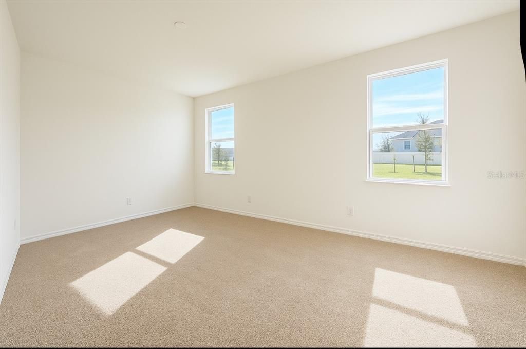 Empty room, Interior