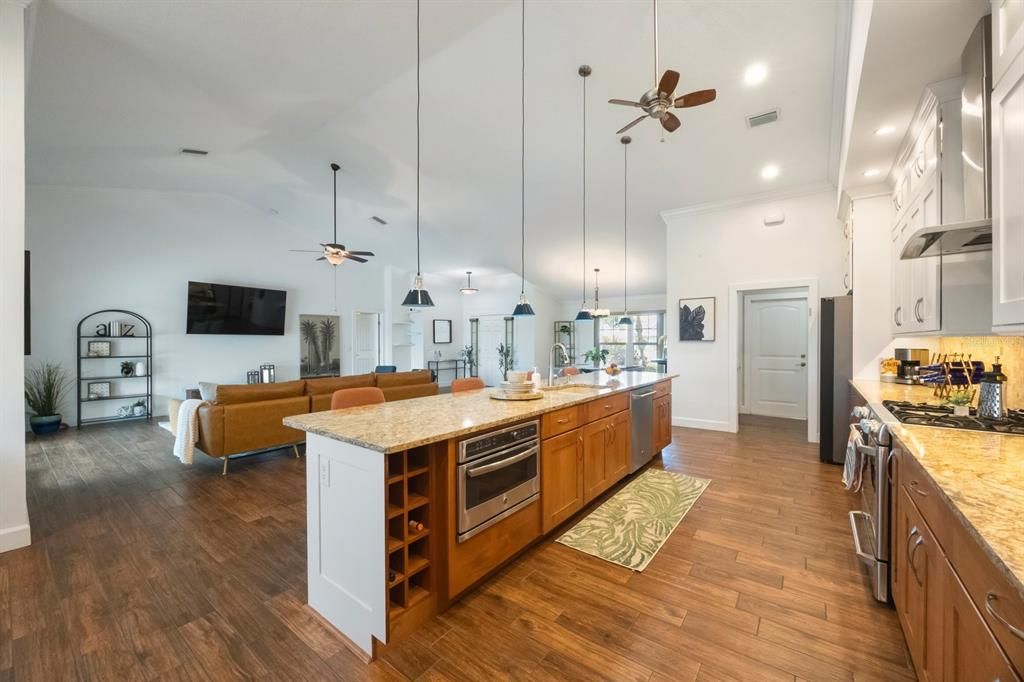 Interior, Kitchen, Living room, Pendant Lights, Recessed Lighting, Stainless Steel Appliances, Wood Texture Flooring