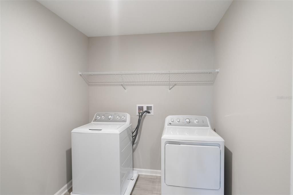 Interior, Utility Closets, Washer, Wood Texture Flooring
