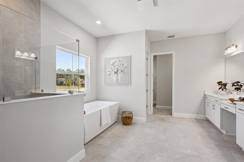 Bathroom, Interior, Recessed Lighting