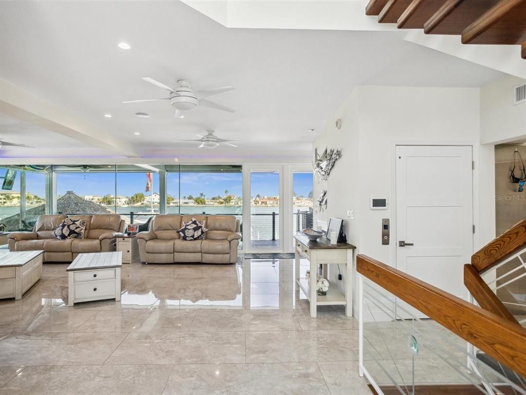 Interior, Living room, Recessed Lighting, Water