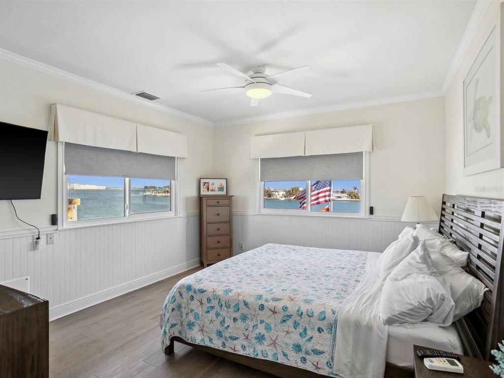 Bedroom, Interior, Water, Wood Texture Flooring