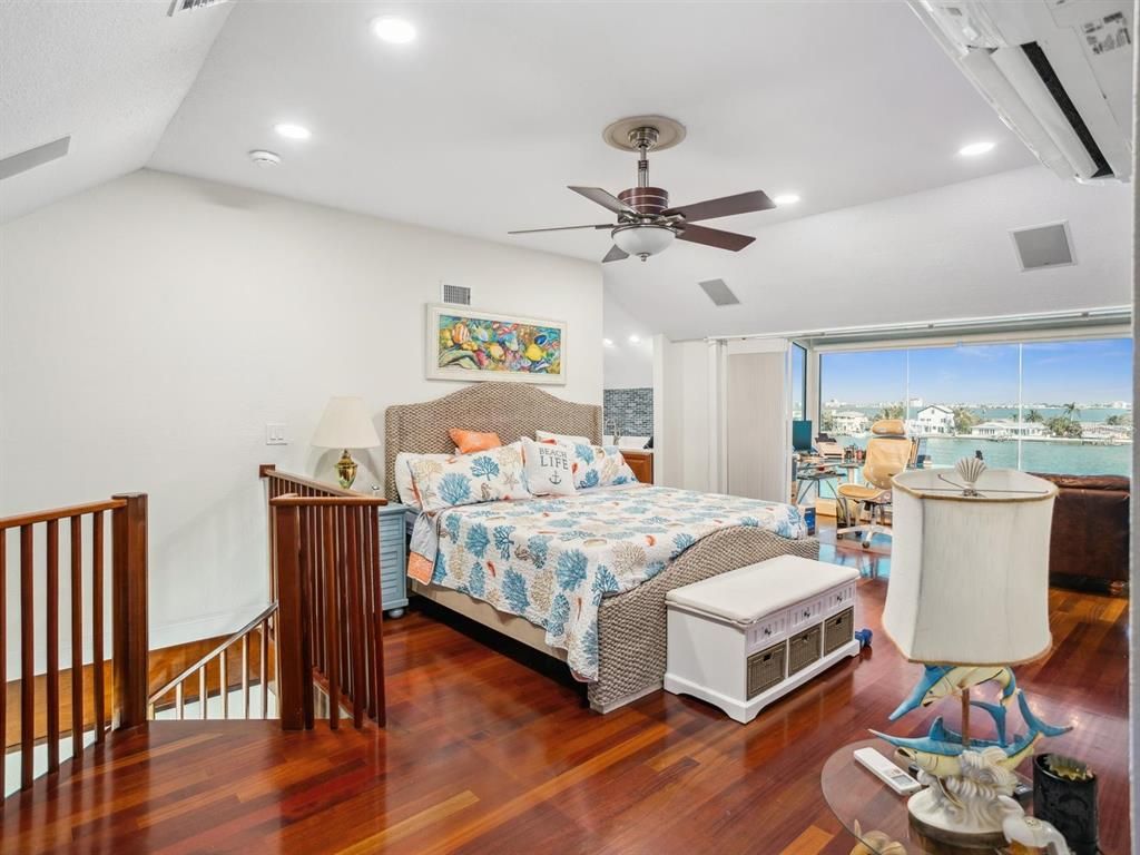 Bedroom, Interior, Recessed Lighting, Water, Wood Texture Flooring