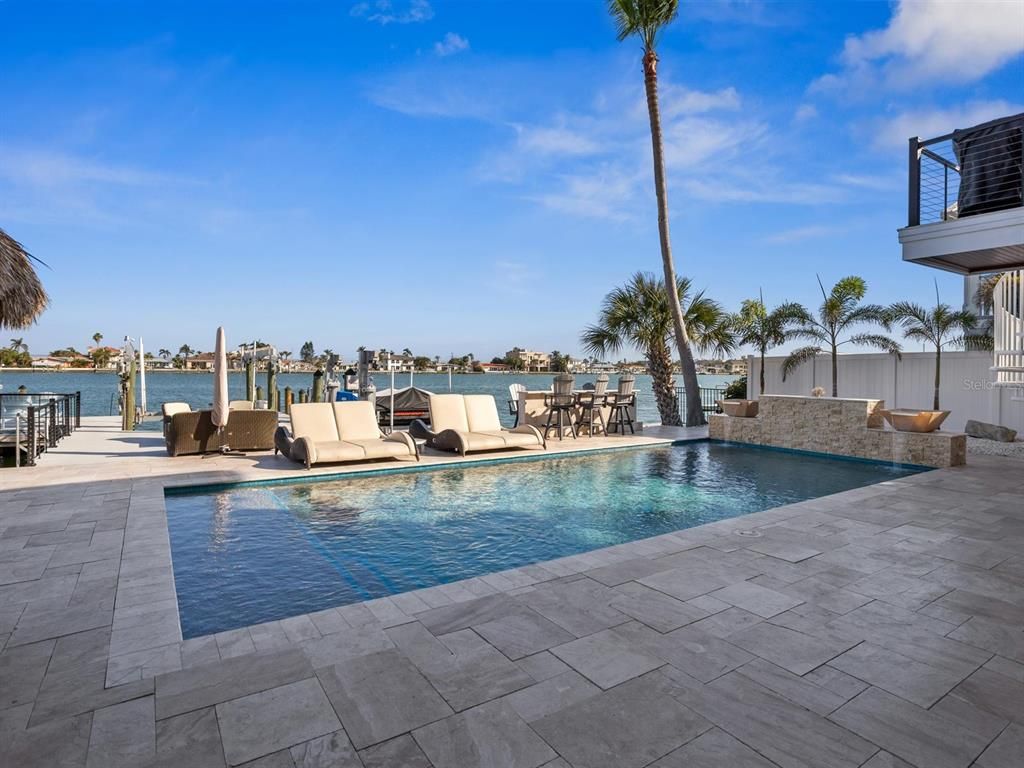 Exterior, Pool, Water