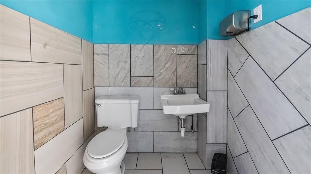 Bathroom, Interior