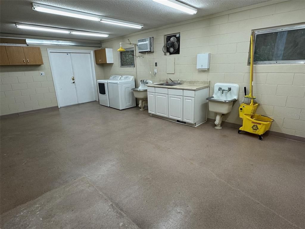 Interior, Washer