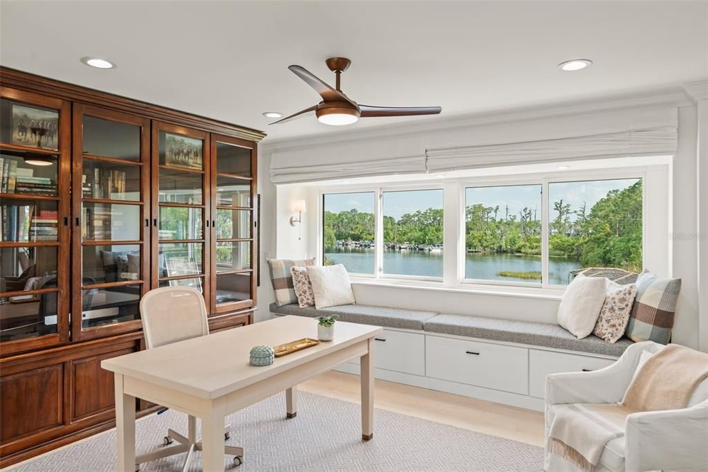 Home Office, Interior, Living room, Recessed Lighting, Water