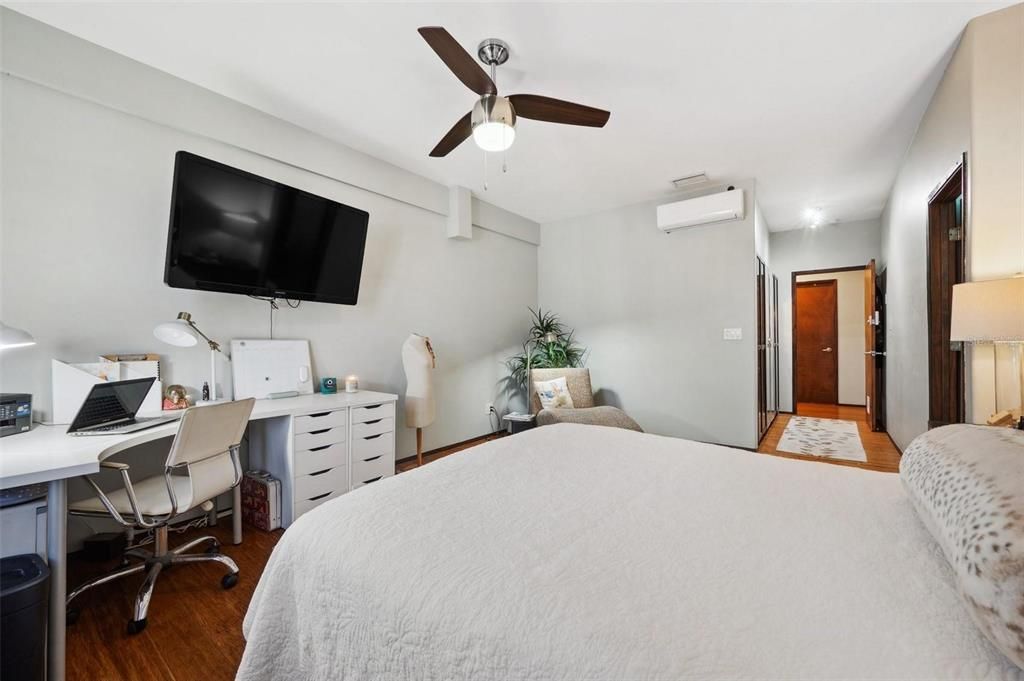 Bedroom, Home Office, Interior, Wood Texture Flooring