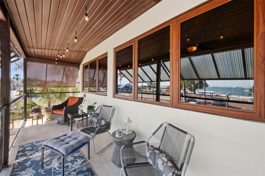 Interior, Sun Room, Water, Wooden Ceilings