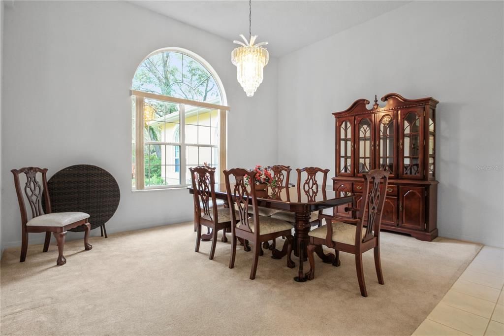 Chandelier, Dining room, Interior