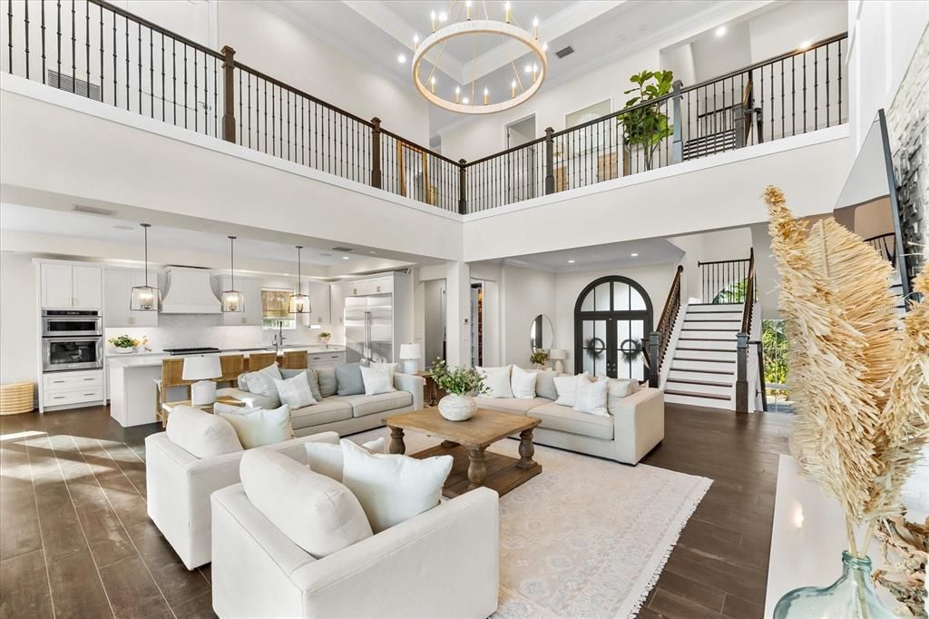 Interior, Kitchen, Living room, Pendant Lights, Recessed Lighting, Wood Texture Flooring
