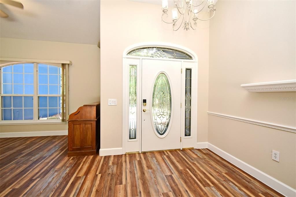 Chandelier, Interior, Wood Texture Flooring