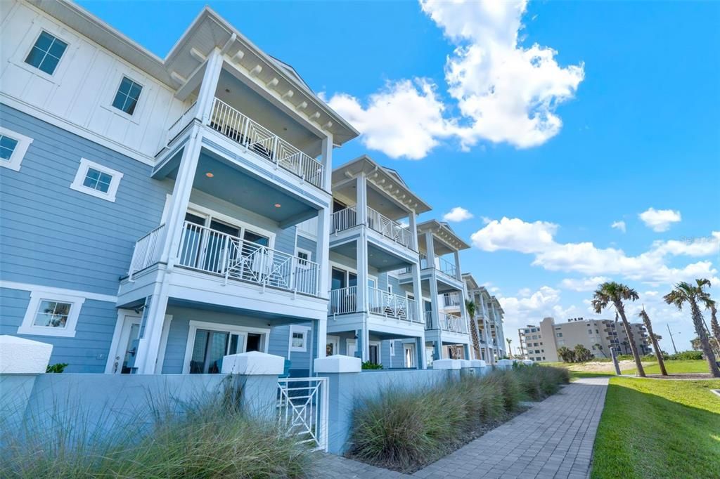 Exterior, Facade, Condo Building