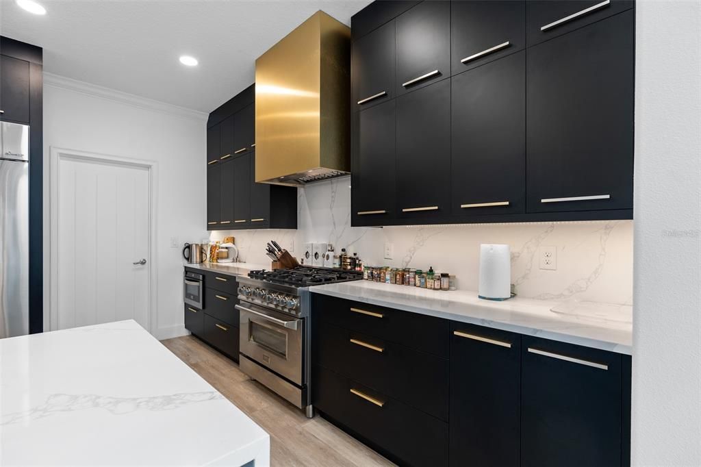 Interior, Kitchen, Marble Walls, Recessed Lighting, Wood Texture Flooring